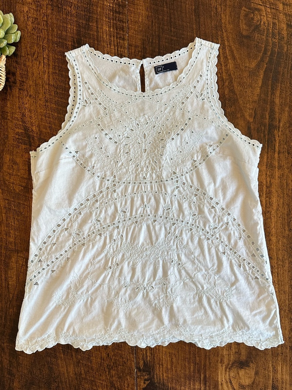 GAP | Light Powder Blue Cotton Eyelet Sleeveless Tank Top Blouse, Size S